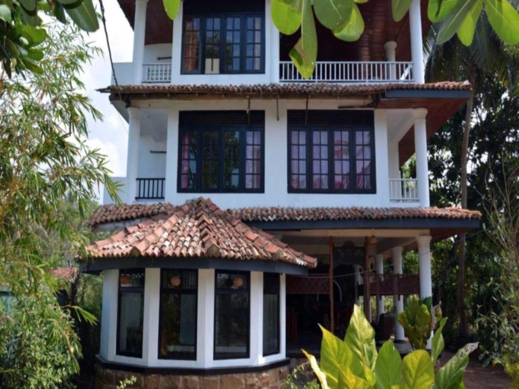 Hikkaduwa Blue Ocean Hotel Exterior photo