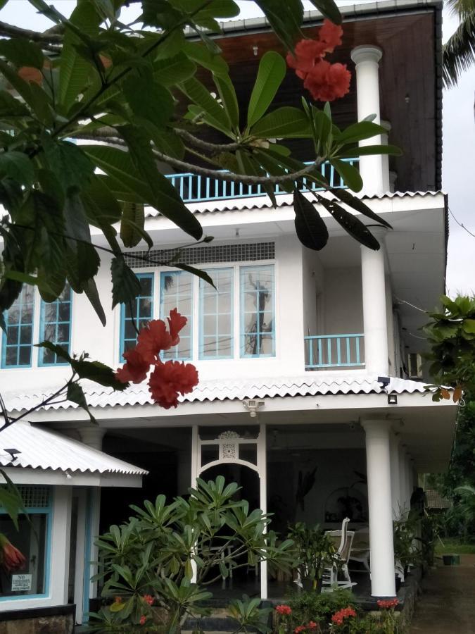 Hikkaduwa Blue Ocean Hotel Exterior photo